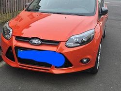 Orange Gebraucht 2011 Ford Focus Kombi | 4.500 € (Fairer Preis)