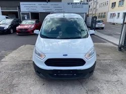 Weiß Gebraucht 2018 Ford Transit Trend Van / Kleinbus | 9.790 € (Guter Preis)