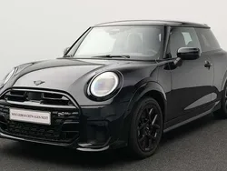Schwarz Gebraucht 2024 Mini John Cooper Works Kleinwagen | 28.397 € (Guter Preis)