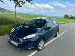 Blau Gebraucht 2013 Ford Fiesta Kleinwagen | 2.550 € (Guter Preis)