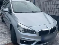 Silber Gebraucht 2016 BMW 218 Gran Tourer Advantage Van / Kleinbus | 17.500 € (Teuer)