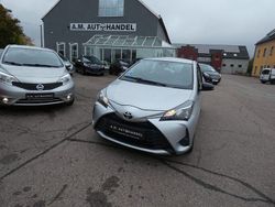 Silber Gebraucht 2018 Toyota Yaris Basis Kleinwagen | 5.900 € (Superpreis)