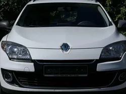 Weiß Gebraucht 2013 Renault Mégane GrandTour Kombi | 2.750 € (Superpreis)