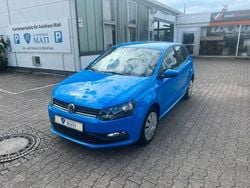 Cornflower blue Gebraucht 2014 VW Polo Trendline Limousine | 4.190 € (Guter Preis)