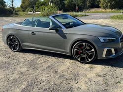 Grau Gebraucht 2020 Audi A5 Cabriolet Cabrio | 43.800 €