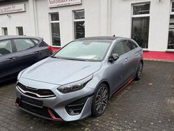 Silber Gebraucht 2023 Kia ProCeed GT Kleinwagen | 27.900 € (Fairer Preis)