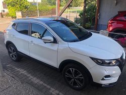Weiß Gebraucht 2018 Nissan Qashqai N-Connecta SUV | 14.900 € (Fairer Preis)