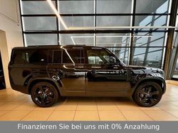 Santorini black Gebraucht 2024 Land Rover Defender SE SUV | 87.500 €