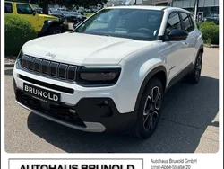 Weiß Gebraucht 2023 Jeep Avenger EV Altitude SUV | 29.900 € (Fairer Preis)