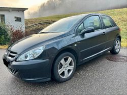 Schwarz Gebraucht 2002 Peugeot 307 Kleinwagen | 1.490 € (Fairer Preis)