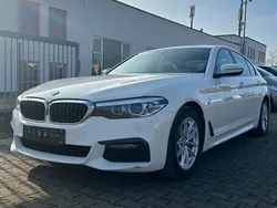 Weiß Gebraucht 2020 BMW 520 M Sport Limousine | 29.600 € (Fairer Preis)