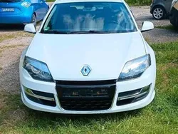 Weiß Gebraucht 2013 Renault Laguna III Kombi | 3.999 € (Guter Preis)