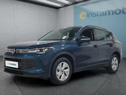 Blau Gebraucht 2024 VW Tiguan SUV | 34.649 € (Guter Preis)