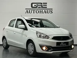 Weiß Gebraucht 2018 Mitsubishi Space Star Edition Kleinwagen | 7.990 € (Fairer Preis)