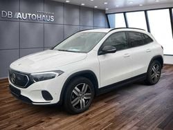 Weiß Gebraucht 2023 Mercedes EQA300 Advanced SUV | 28.860 € (Superpreis)