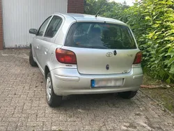 Grau Gebraucht 2005 Toyota Yaris Kleinwagen | 1.600 € (Guter Preis)