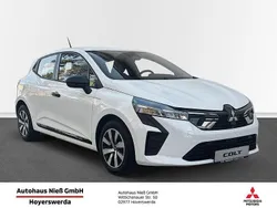 Weiß Gebraucht 2024 Mitsubishi Colt Basis Limousine | 15.990 € (Guter Preis)