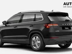 Blackmagic perleffekt Neu 2025 Skoda Karoq Drive SUV | 35.720 € (Fairer Preis)