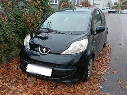 Schwarz Gebraucht 2007 Peugeot 107 Kleinwagen | 1.200 € (Fairer Preis)