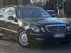 Schwarz Gebraucht 2007 Mercedes E320 Kombi | 11.599 €
