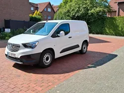Weiß Gebraucht 2022 Opel Combo Van / Kleinbus | 11.700 € (Guter Preis)