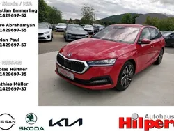 Velvetrot metallic (metallic) Gebraucht 2022 Skoda Octavia Clever Kombi | 25.940 € (Fairer Preis)