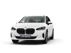 Weiß Gebraucht 2024 BMW 218 Active Tourer Luxury Line Van / Kleinbus | 29.995 € (Superpreis)