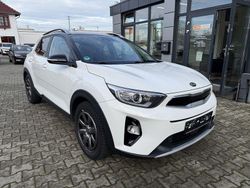 Weiss (metallic) Gebraucht 2019 Kia Stonic Platinum Edition SUV | 12.790 € (Fairer Preis)