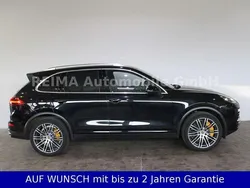 Tiefschwarzmetallic Gebraucht 2014 Porsche Cayenne Turbo Chrono SUV | 43.990 € (Fairer Preis)