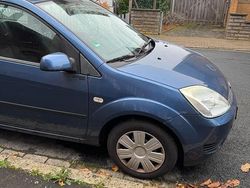 Blau Gebraucht 2005 Ford Fiesta Kleinwagen | 1.900 € (Etwas zu teuer)