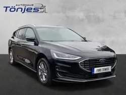 Agate black Gebraucht 2024 Ford Focus Titanium Kombi | 30.980 € (Fairer Preis)