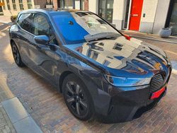 Grau Gebraucht 2024 BMW iX Sport Line SUV | 61.500 € (Teuer)