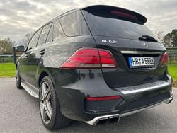 Braun Gebraucht 2012 Mercedes ML63 AMG AMG SUV | 23.999 € (Etwas zu teuer)