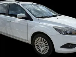 Weiß Gebraucht 2009 Ford Focus Titanium Kombi | 4.000 € (Etwas zu teuer)