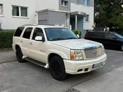 Weiß Gebraucht 2003 Cadillac Escalade SUV | 4.500 €