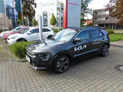 Grau Neu 2024 Kia Niro Spirit SUV | 33.740 € (Etwas zu teuer)