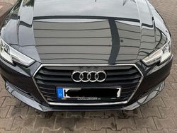 Grau Gebraucht 2016 Audi A4 Ambiente Limousine | 16.500 € (Fairer Preis)