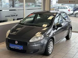 Grau Gebraucht 2011 Fiat Grande Punto Kleinwagen | 1.290 € (Fairer Preis)