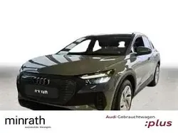 Grau Gebraucht 2023 Audi Q4 e-tron Basis SUV | 25.739 € (Superpreis)
