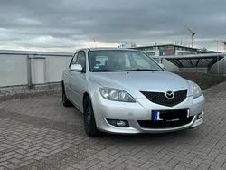 Silber Gebraucht 2004 Mazda 3 Kleinwagen | 2.500 € (Fairer Preis)