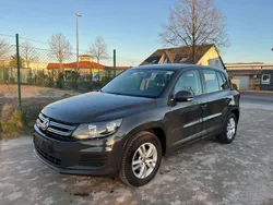 Uranograu Gebraucht 2016 VW Tiguan Trendline SUV | 7.900 € (Etwas zu teuer)