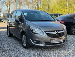 Braun Gebraucht 2015 Opel Meriva Style Van / Kleinbus | 6.999 € (Fairer Preis)