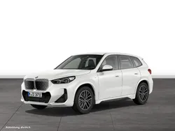 Mineralweiß metallic Gebraucht 2024 BMW iX1 Luxury Line SUV | 52.594 € (Teuer)