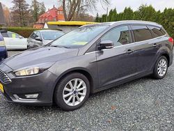 Grau Gebraucht 2016 Ford Focus Titanium Kombi | 9.900 € (Fairer Preis)