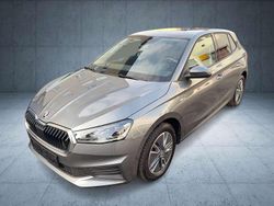 Grau Gebraucht 2024 Skoda Fabia Tour Limousine | 20.680 € (Fairer Preis)