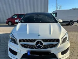 Weiß Gebraucht 2014 Mercedes CLA200 AMG line Coupé | 14.990 € (Etwas zu teuer)