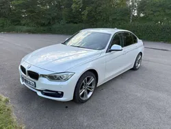 Weiß Gebraucht 2012 BMW 320 Sport Line Limousine | 12.499 € (Fairer Preis)