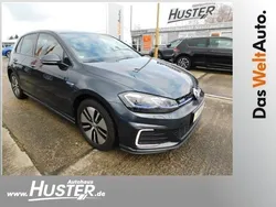 Blau metallic Gebraucht 2017 VW Golf VII GTE Limousine | 22.890 € (Etwas zu teuer)