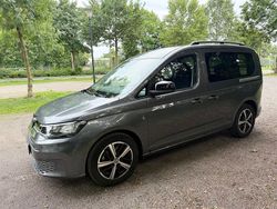 Grau Gebraucht 2021 VW Caddy Life Van / Kleinbus | 26.000 € (Fairer Preis)