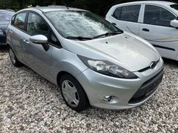 Silber Gebraucht 2012 Ford Fiesta Trend Kleinwagen | 2.990 € (Fairer Preis)